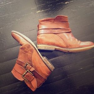 Brown Leather Western Strap Buckled Bootie (6)